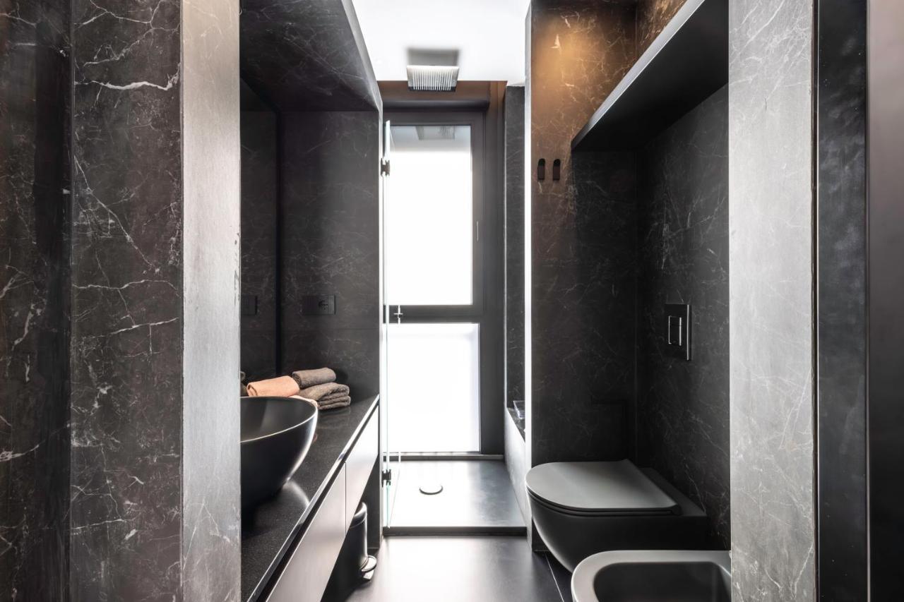 Vittoria'S Luxury Apartment Каляри Екстериор снимка
